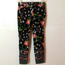 Old Navy Pixie size 4 floral mid rise pants.