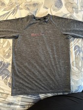 New Boys Authentic Gray Pullover Nike Dri-Fit Swim S/S Shirt UPF 40 Size Large