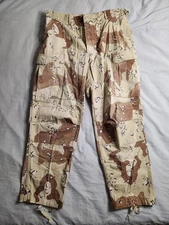 Vintage Chocolate Chip Camo Pants Trousers Mens Sz Medium Short Desert Storm EUC