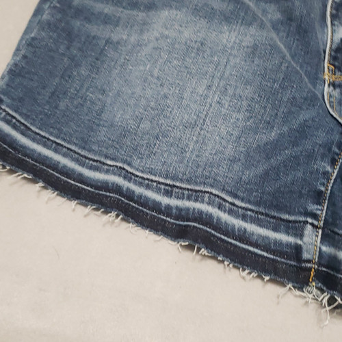 Judy Blue Mid Rise Released Hem Denim Jeansshorts Damengröße 1XL neu mit Etikett - Bild 11 von 13