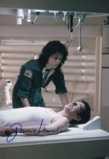 JOHN HURT signed Autogramm 20x30cm ALIENS in Person autograph COA
