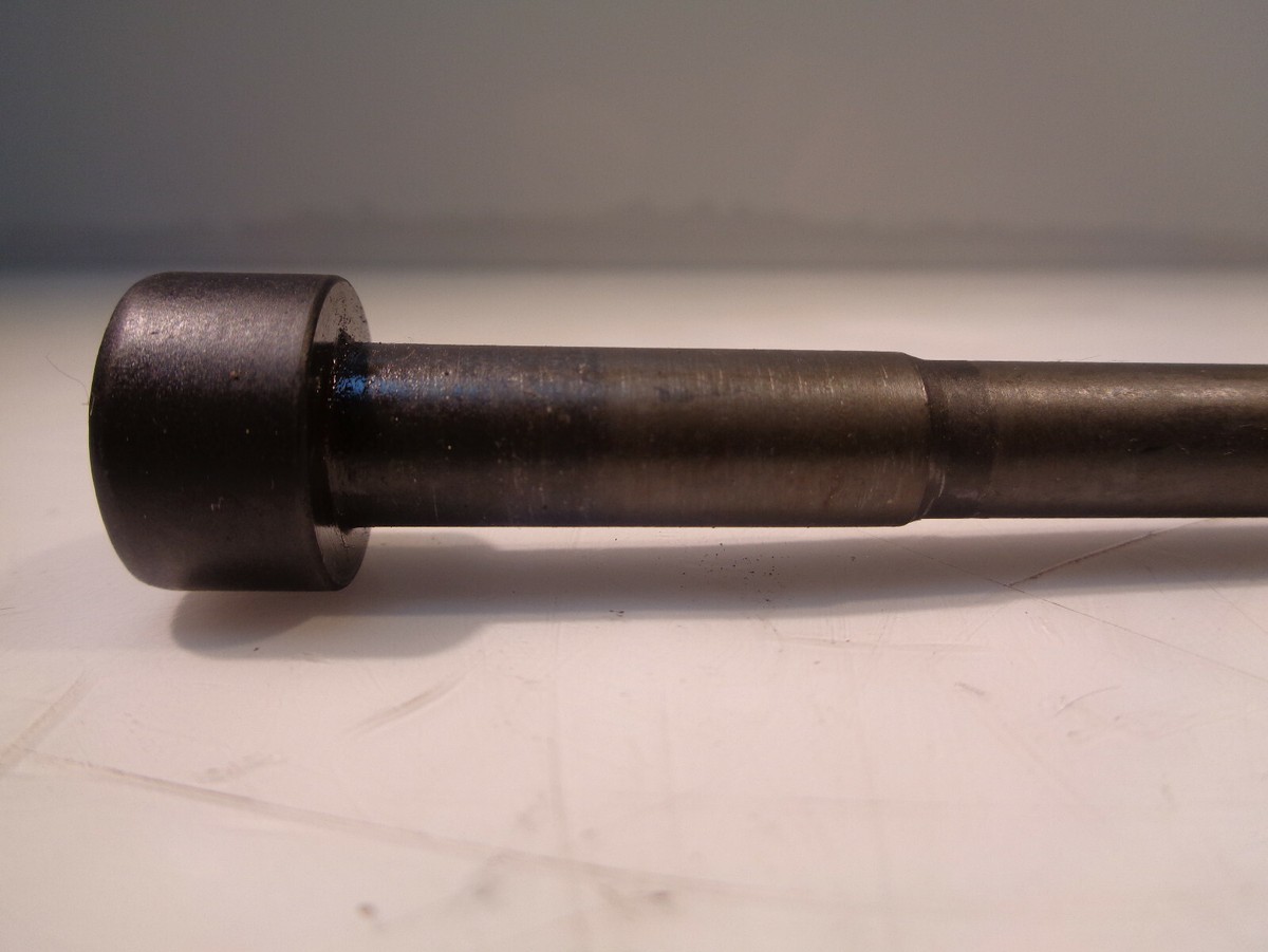 BMW K100 - Cylinder head Hex bolts M10 x 135mm BMW Pt Nr 