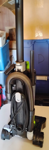 Eureka AirSpeed Compact Bagless Upright Vacuum Cleaner - Lime Green - Picture 3 of 4