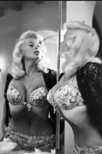 Vintage Jayne Mansfield Photo 3913 Oddleys Strange Bizarre