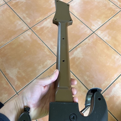 Guitar Hero Live Sony PlayStation 4 Xbox One Guitar Hero With Strap, No Dongle - Picture 5 of 11