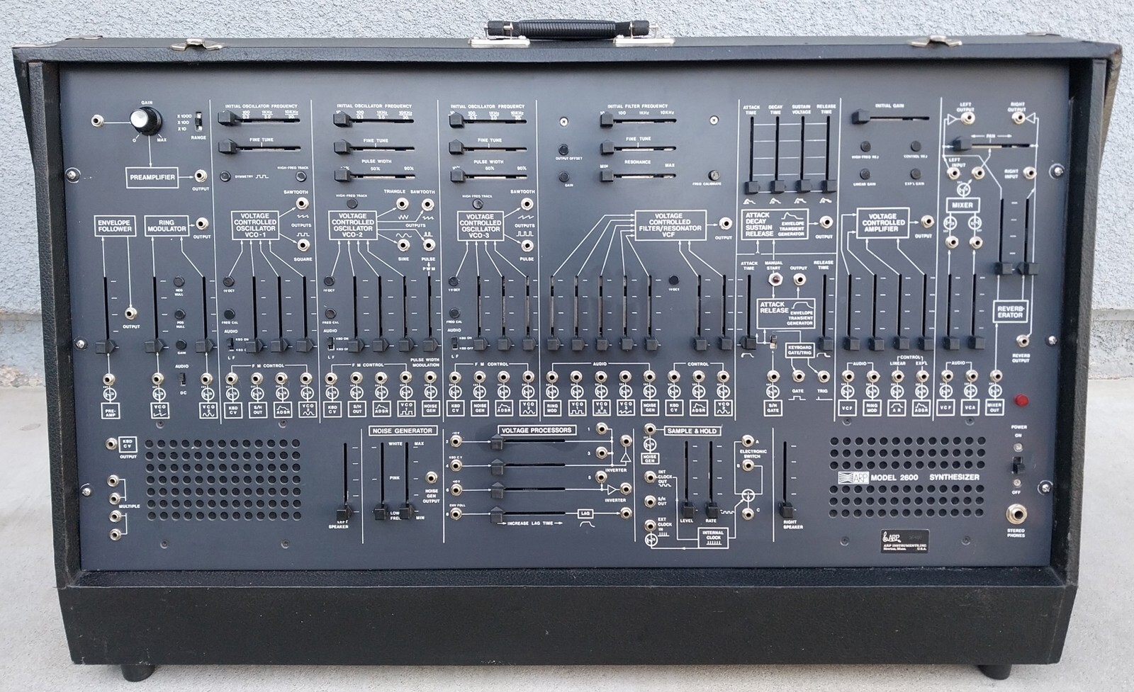 ARP 2600 - ORIGINAL - Pro-Serviced w/Restoration by Phil Cir