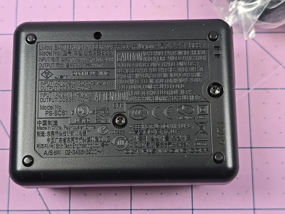 New Olympus Li-ion Battery Charger BCS-1 Charger - Image 3 of 3