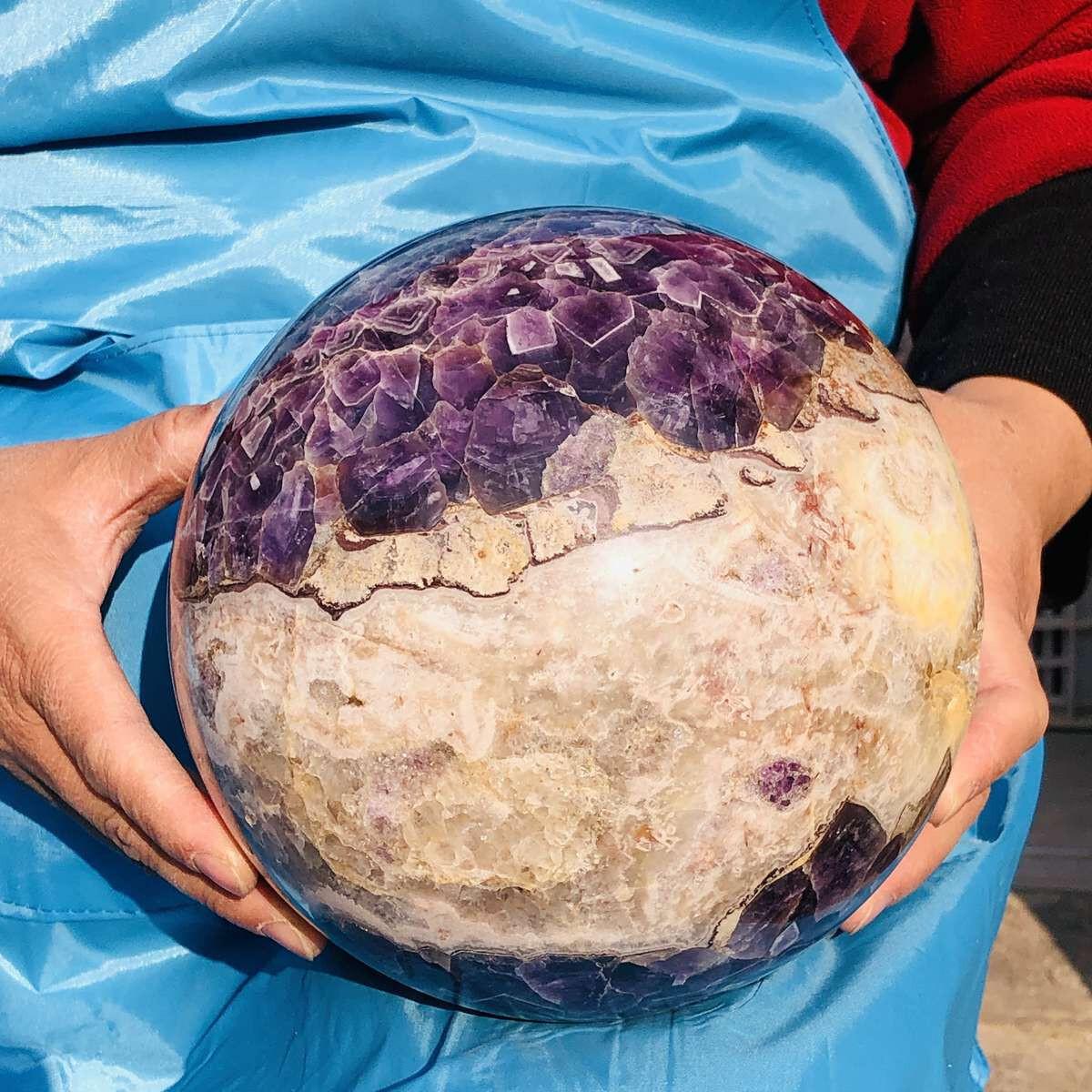 6960G Natural Beautiful Dream Amethyst Quartz Crystal Sphere Ball Healing 2682