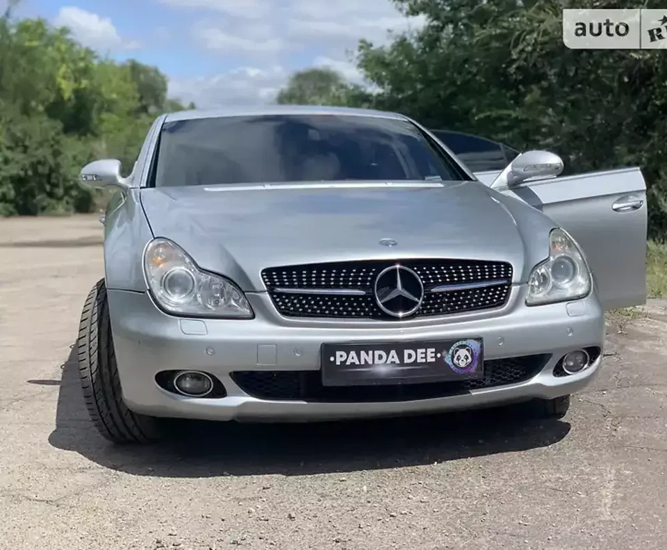 Front Grille For Mercedes Benz W219 CLS500 CLS550 2005 2006 2007 2008 Grill Foto 3 de 4