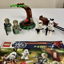 LEGO Star Wars 9489 - Endor Rebel Trooper & Imperial Trooper Battle Pack