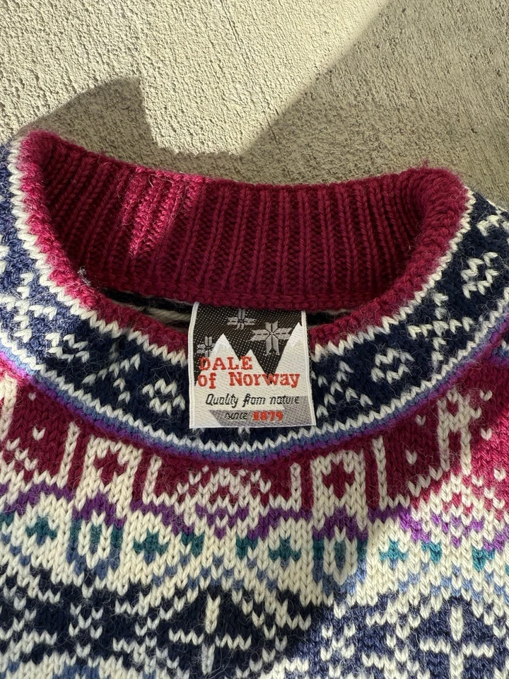 Dale of Norway Vintage Size Medium Wool Pullover Sweater - Image 2 of 4