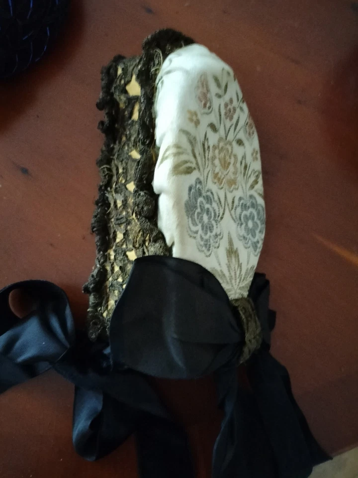 Tracht - Bild 1 von 1