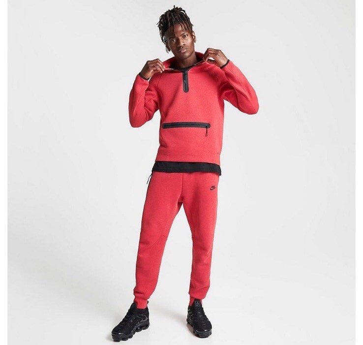 ✩.*˚ 13579 ✩.*˚ Men's Nike Sportswear Red/Black Tech Fleece Half Zip LARGE