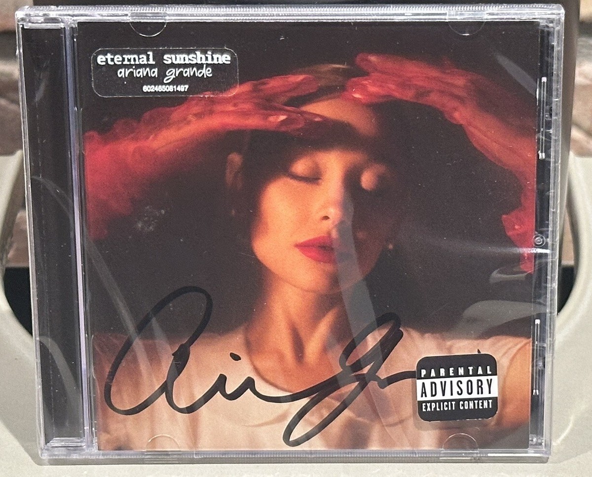 ARIANA GRANDE Signed AUTOGRAPHED 