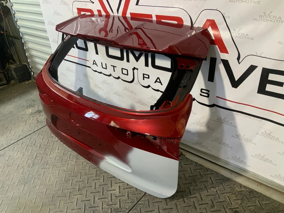 2020 2021 2022 2023 Toyota Highlander Tailgate Lid Liftgate Shell OEM - Image 3 of 4