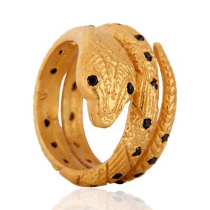 Authentic 24K Gold Plated Texture Snake Round Shape Ring With Black Zircon Gemstones