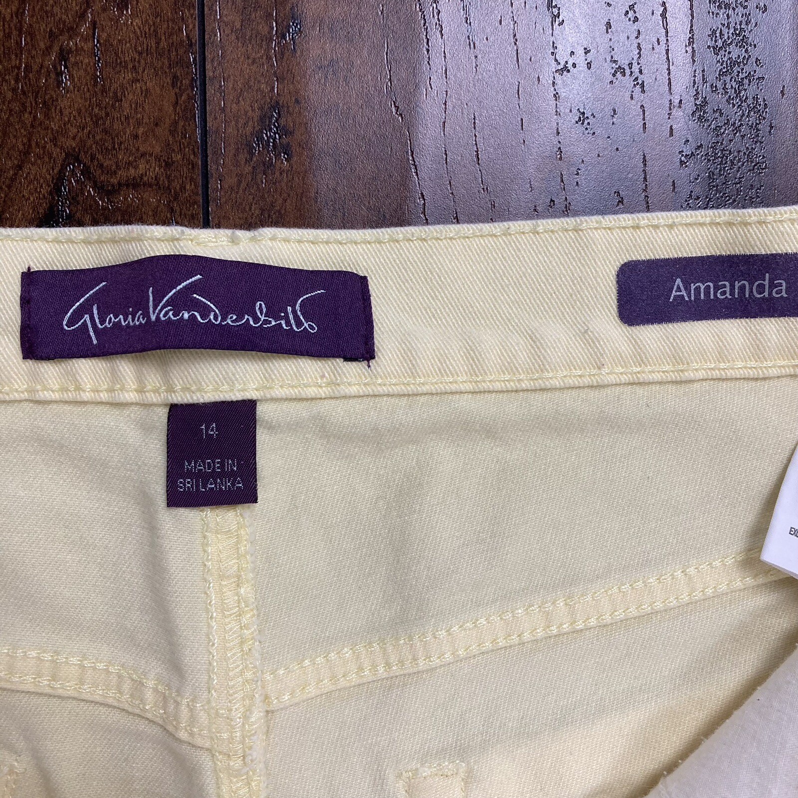 Gloria Vanderbilt Jeans Women&rsquo;s Size 14 Yellow Amanda Tapered Leg Stretch