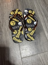Pittsburgh Steelers Logo Flip Flop Sandals Small Sizes 5-6 Women  s