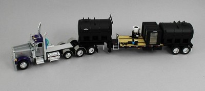 2025 DCP 1:64 *NTTC SHOW* Larson Farms Peterbilt 379 w/DEMCO