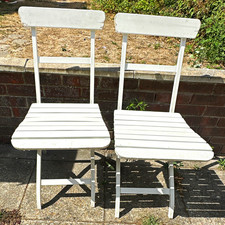Set of 2 White Metal Folding Outdoor Chairs Matte Finish 30x30x50cm