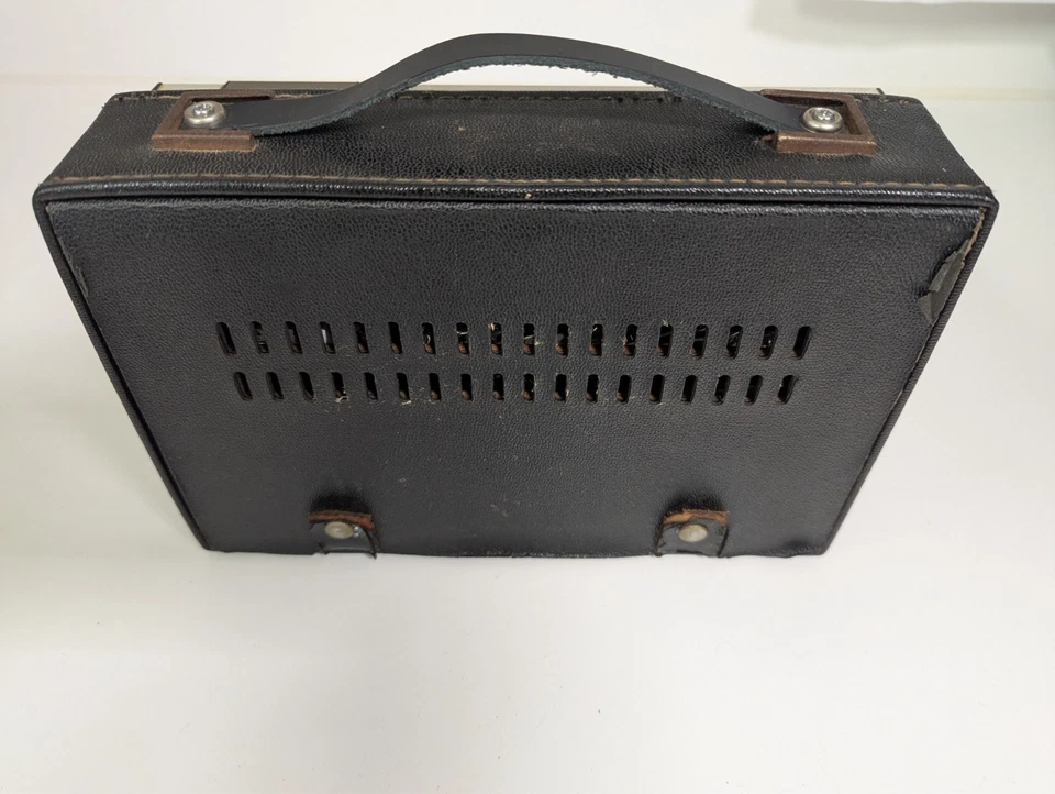 RADIO SERIE "GLOBE TROTTER" VINTAGE ORIGINAL CA.1965 RCA RHG30E - PROBADA, FUNCIONA Foto 4 de 4