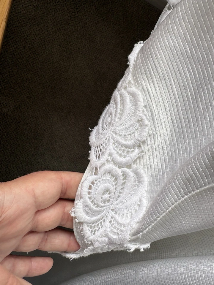 1960 Bespoke Vintage Empire Line Wedding Dress - Image 4 of 4
