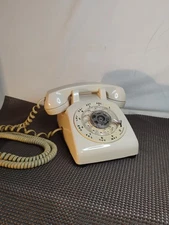 🔥1972 AT&T Bell Systems Rotary Telephone Beige Creme Model 500 VTG Works! 