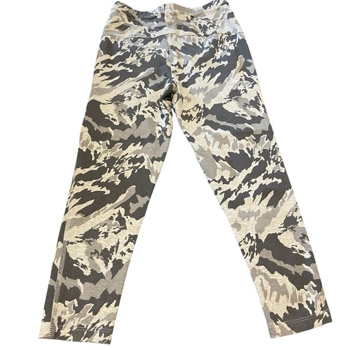 Gap Kids Fit Tech Gray Camouflage Sweatpants with Zipper Pockets - Picture 2 of 4