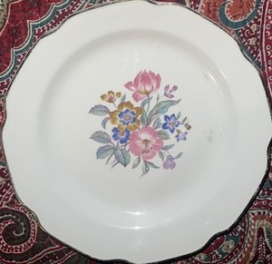 Set Of 2 Bread/Salad Plates Vintage Floral 