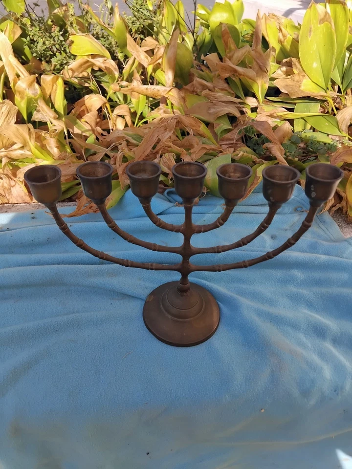 Ancien Chandelier Menorah a7 Branches En Laiton. - Photo 3/3