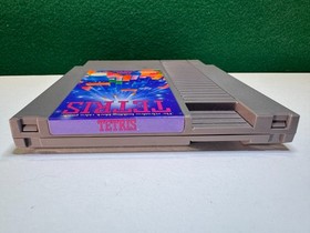 Tetris (Nintendo NES, 1989) Complete CIB with Near Mint cartridge Authentic.