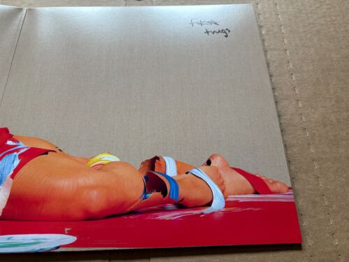 NEW SUPER RARE FKA Twigs - Magdalene Vinyl LP SIGNED - Picture 2 of 2