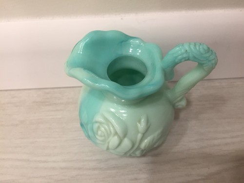 Vintage 1970's Avon Turquoise Green Milk Glass Pitcher - Picture 3 of 5