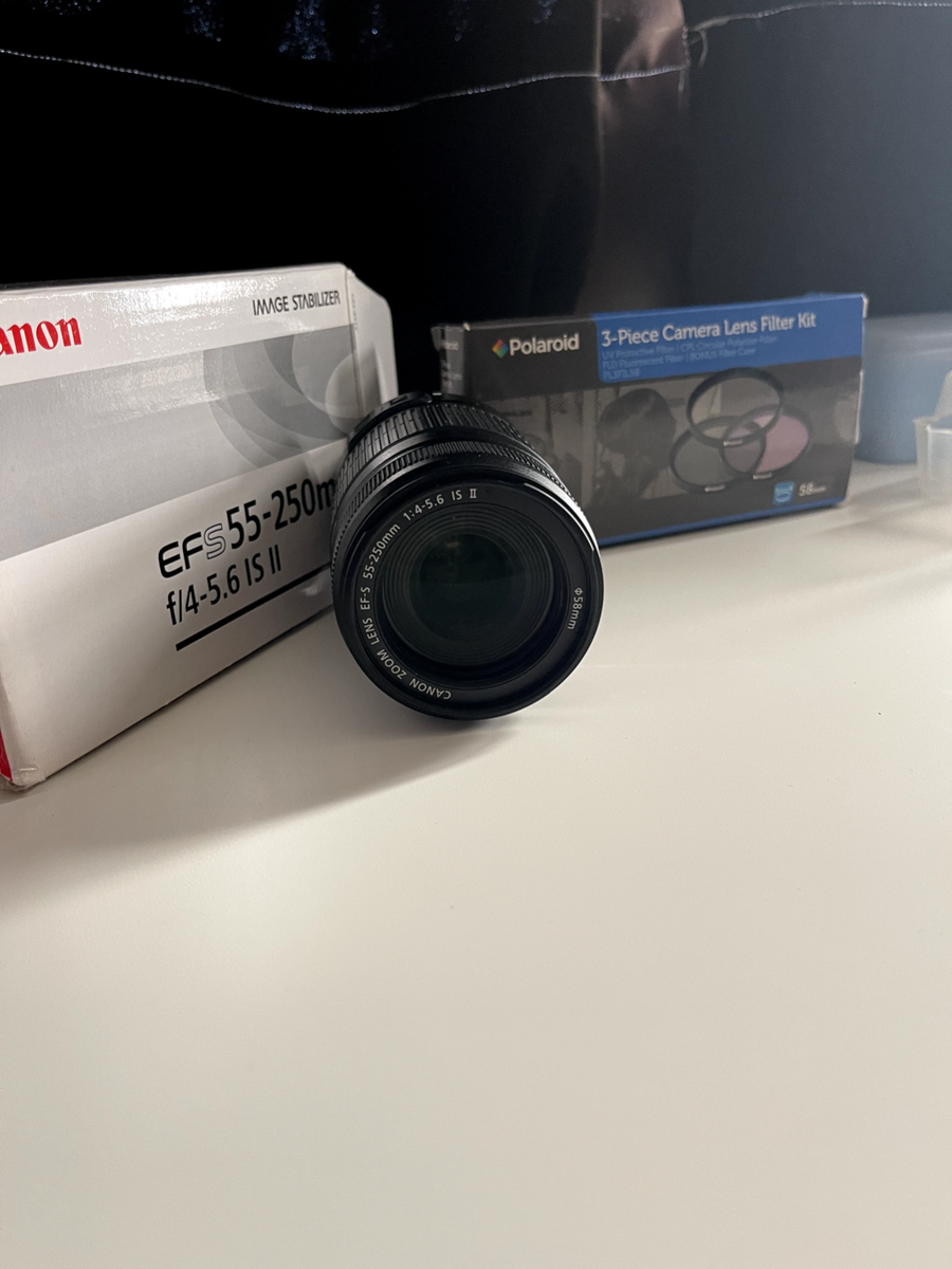 Canon EF-S 55-250mm F/4-5.6 IS Telephoto Zoom Lens with 3