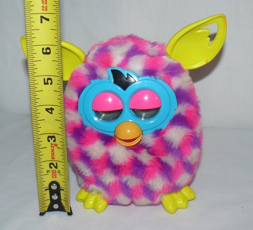 Furby Bloom 2012 Tiger Electronics Hot Pink Purple White Cubes Rubber Ears Feet - Picture 2 of 11