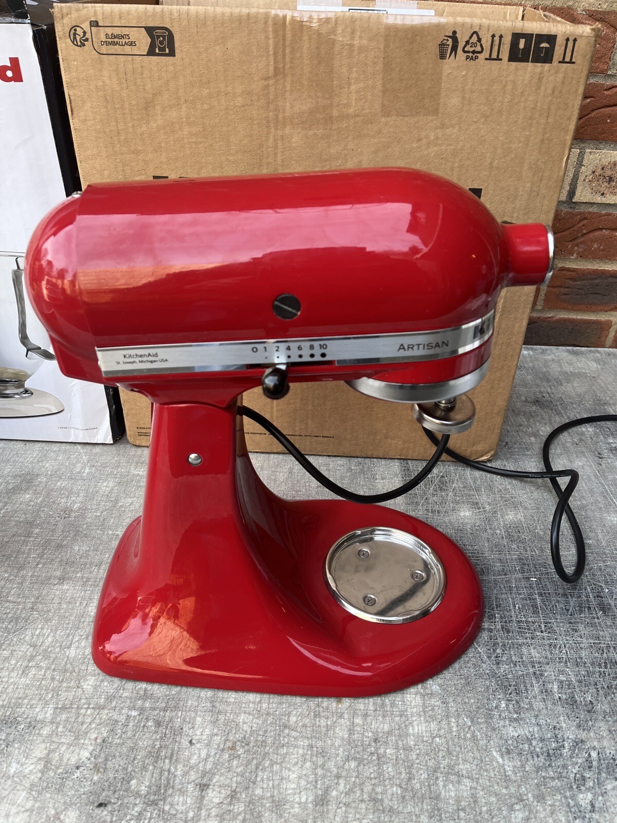 Kitchen Aid Artisan Stand Mixer Model 5KSM150. 99p Start Auction. Drive