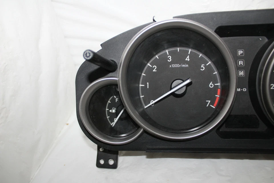 Cuadro de instrumentos velocímetro 2011 2012 2013 Mazda 6 panel de instrumentos 34.133 millas Foto 3 de 4