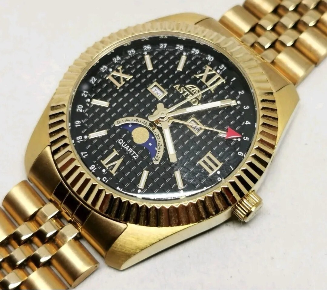 Astron Triple Date Moonphase Gold Plate Gents Quartz Wrist