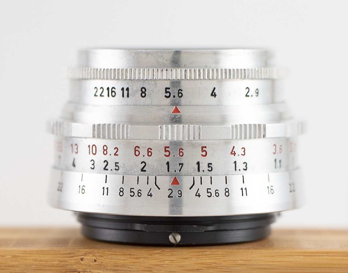 Meyer-Optik Görlitz Trioplan 2.9 / 50mm RED V Altix Lens