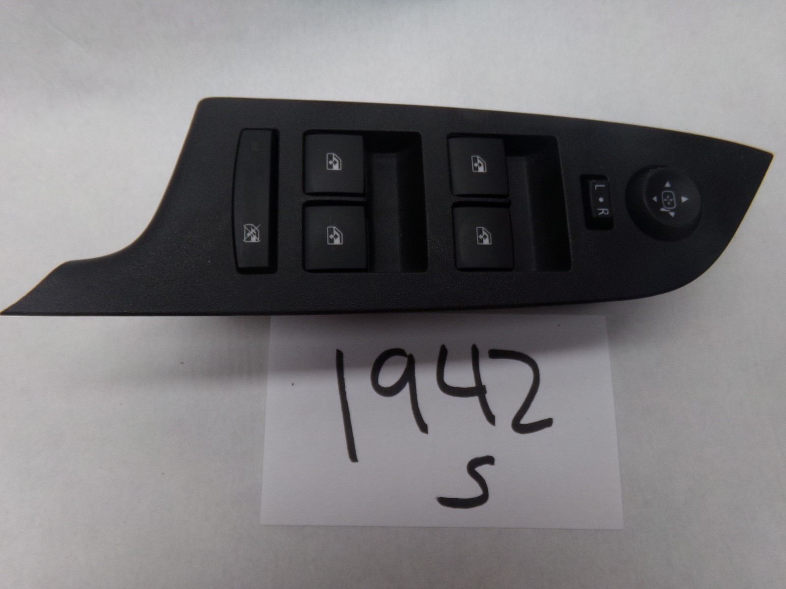 10 11 12 13 14 EQUINOX Master Window Switch Control Power DRIVER #1942-S 