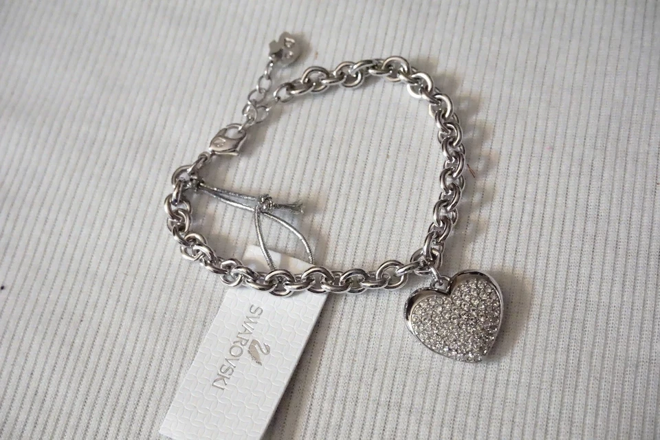 AUTH Swarovski Even Bracelet, Medium - 5190063 RV$125 No box - Image 2 of 4