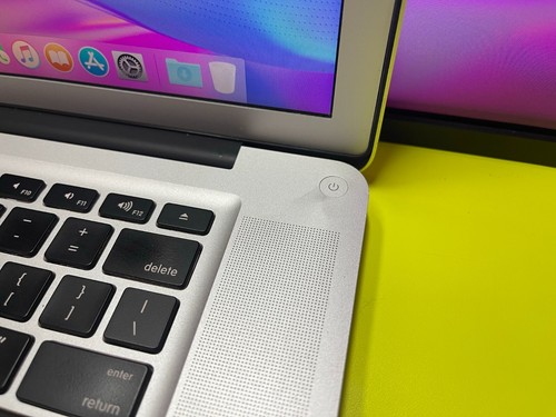 π Apple MacBook Pro 15" (Mid-2010) A1286 i5 2.4GHz|4GB|500GB MC371LL/A - Picture 3 of 20