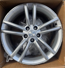  2012-2016 Oem Tesla Model S Alloy Wheel Rim 19x8.0j Et40 Silver Note