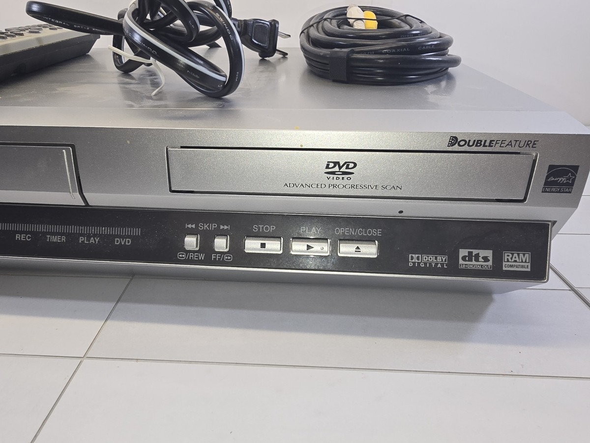 Panasonic PV-D4745 4 Head VHS/DVD Combo w/ Remote! AV Cord **READ