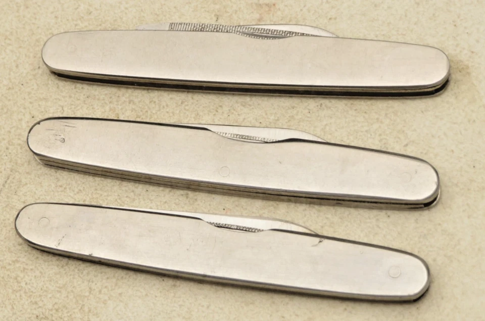 Navajas de acero inoxidable SCHRADE WALDEN de colección - Cuchillos usados - Lote de cuatro cuchillos Foto 3 de 4