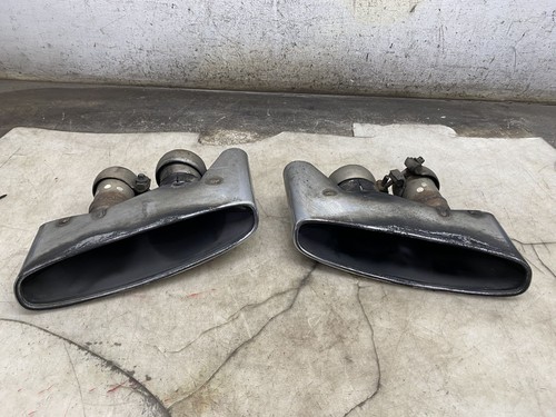 Bentley Bentayga Speed 2016-2020 Rear Right Exhaust tailpipes Set Photo - $279