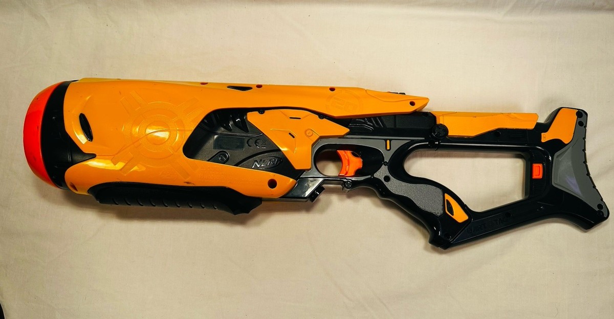 Nerf Dart Tag Swarmfire full auto capacity 20 darts (not included