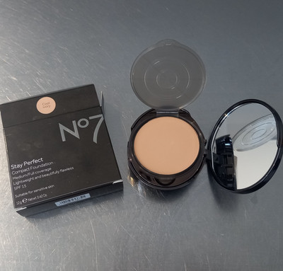 Boots No7 Stay Perfect Compact Foundation Rare Cool Ivory 12g Neu im Karton