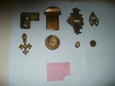 COLLECTION OF 8 METAL ITEMS FOUND IN THE MUD OF THE THAMES AT SOUTHWARK