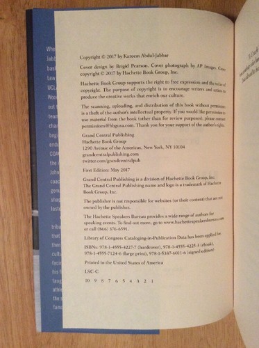 SIGNED Kareem Abdul-Jabbar Coach Wooden and Me Our 50-Year Friendship HC 1st/1st - Picture 4 of 9